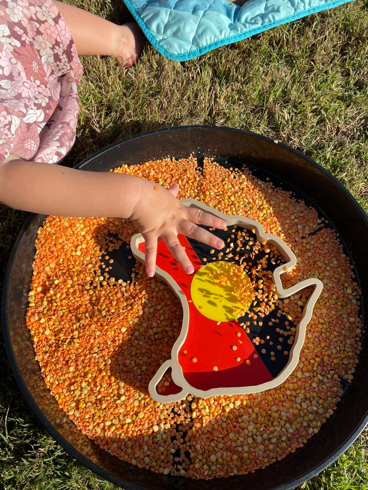 Aboriginal Flag Australia Sensory Tray product image 2